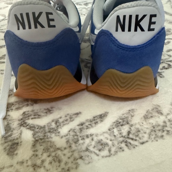 Nike Pacific Sneaker - Women's Retro Sneaker - Picture 5 of 11